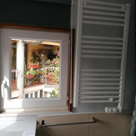 House Romantic R/c Right *