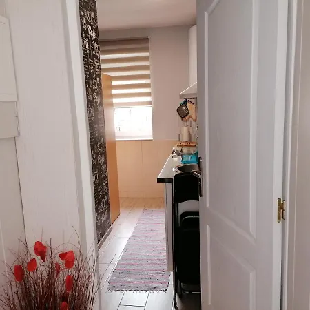 Appartement House Romantic R/c Right *