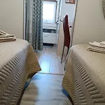 House Romantic R/c Right Porto