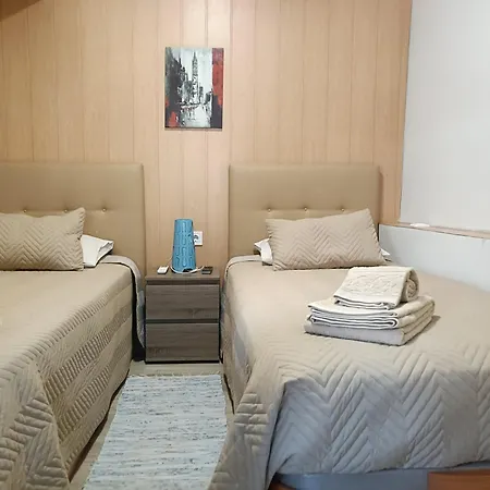 House Romantic R/c Right