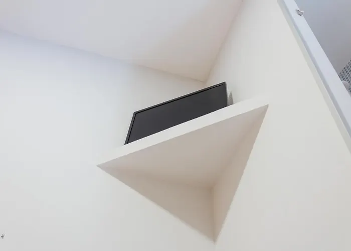 House Romantic R/c Right Porto