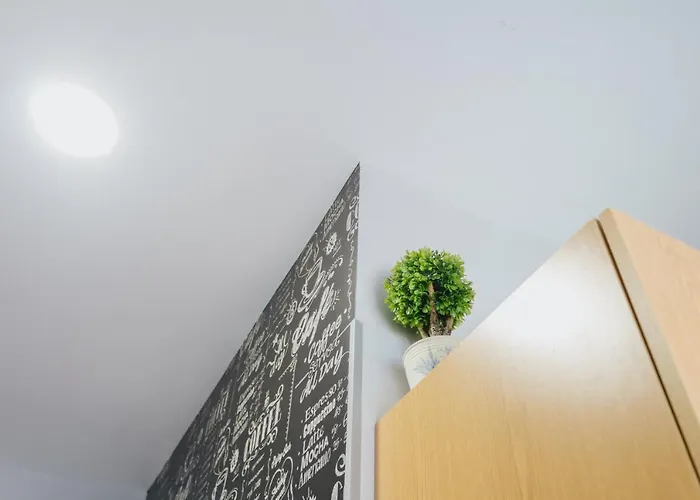 House Romantic R/c Right